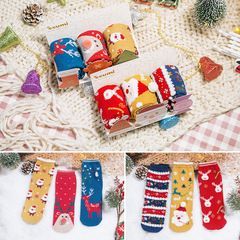 冬日暖心禮遇——新款3雙禮盒襪，可愛卡通中筒棉襪